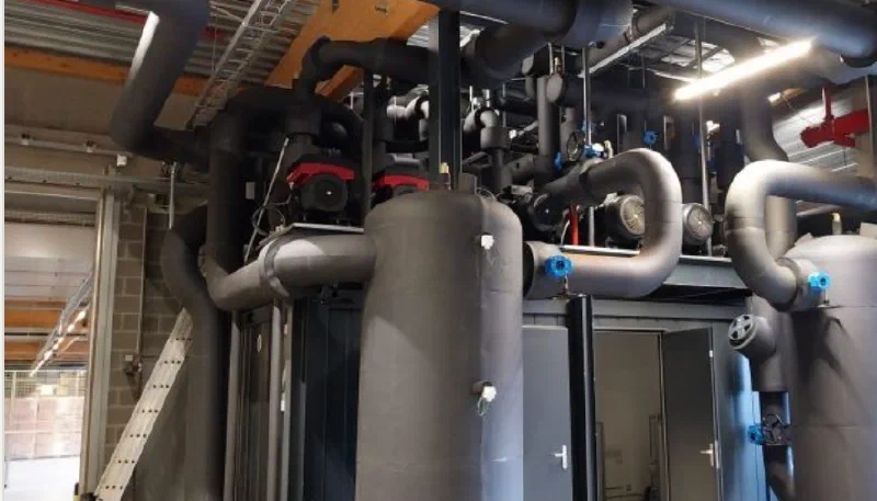 Elastomeer-isolatie voor een HVAC-installatie